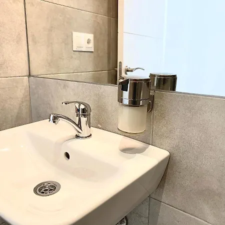 Easy House Apartment