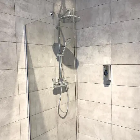 Apartment Easy House *